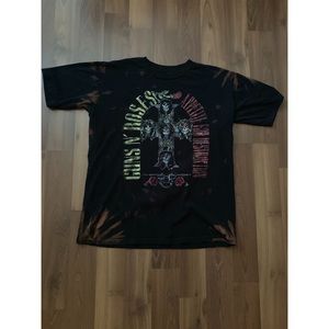Guns and roses tee